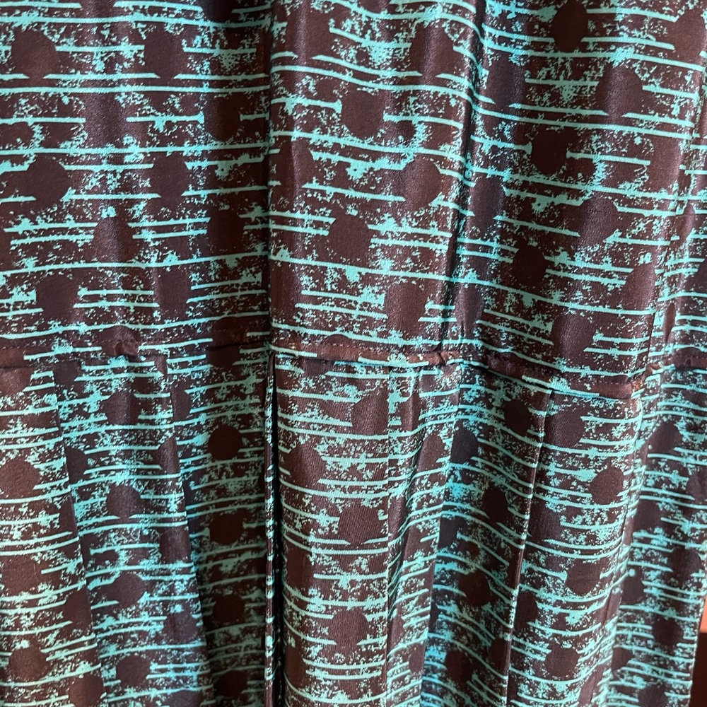 *PLUS SIZE* VINTAGE STATEMENT DRESS - Picture 6 of 7